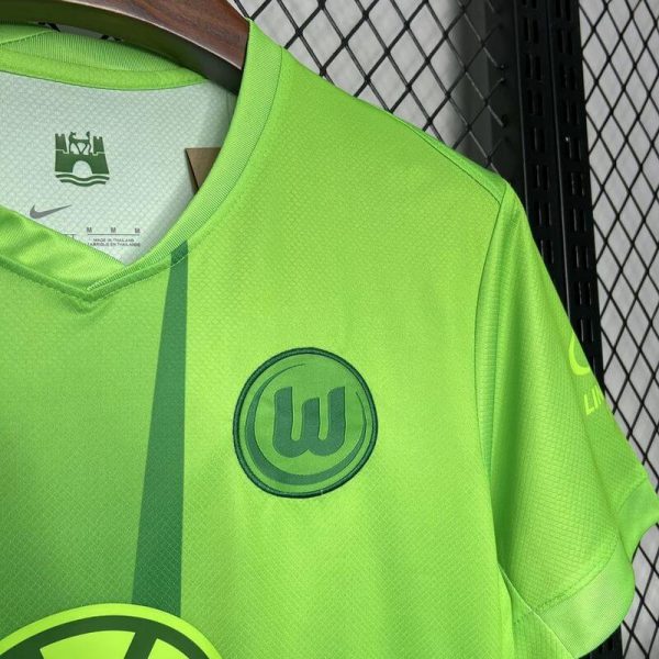 VfL Wolfsburgo 2024-2025 Home - Imagen 2