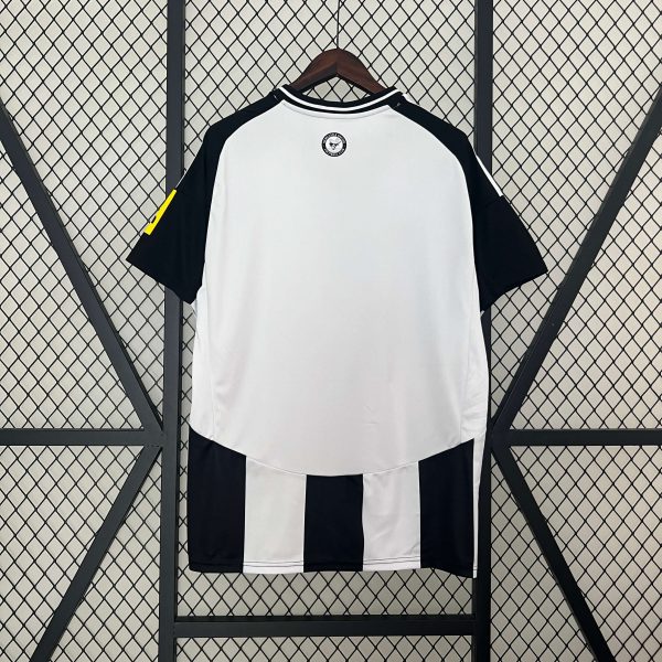 Newcastle 2024-2025 Home - Imagen 3