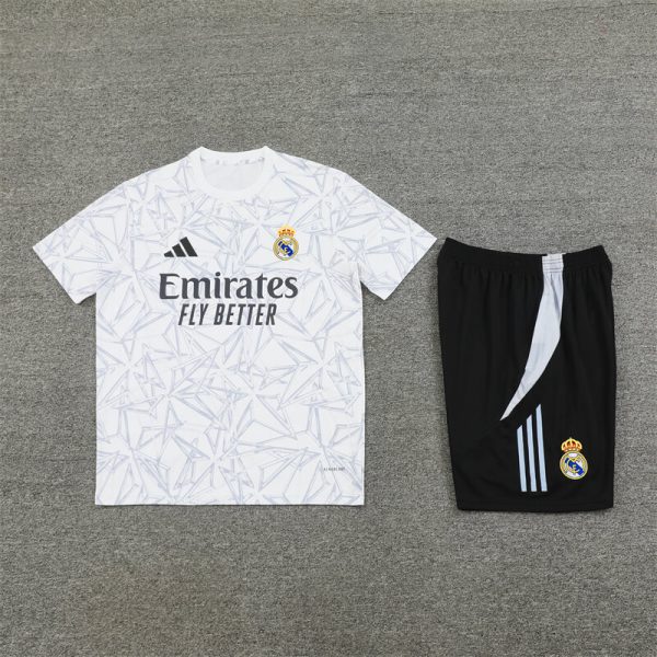 Real Madrid 2024-2025 Entrenamiento