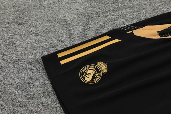 Real Madrid 2024-2025 Entrenamiento - Imagen 4