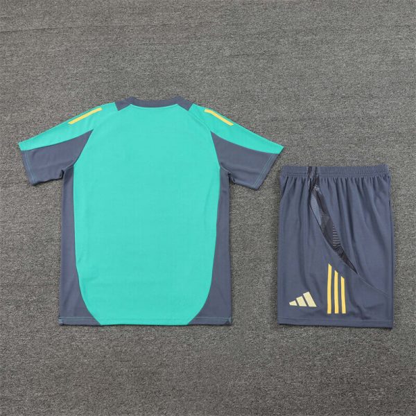 Ajax 2024-2025 Entrenamiento - Imagen 3