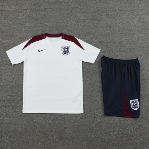 Inglaterra 2024-2025 Entrenamiento