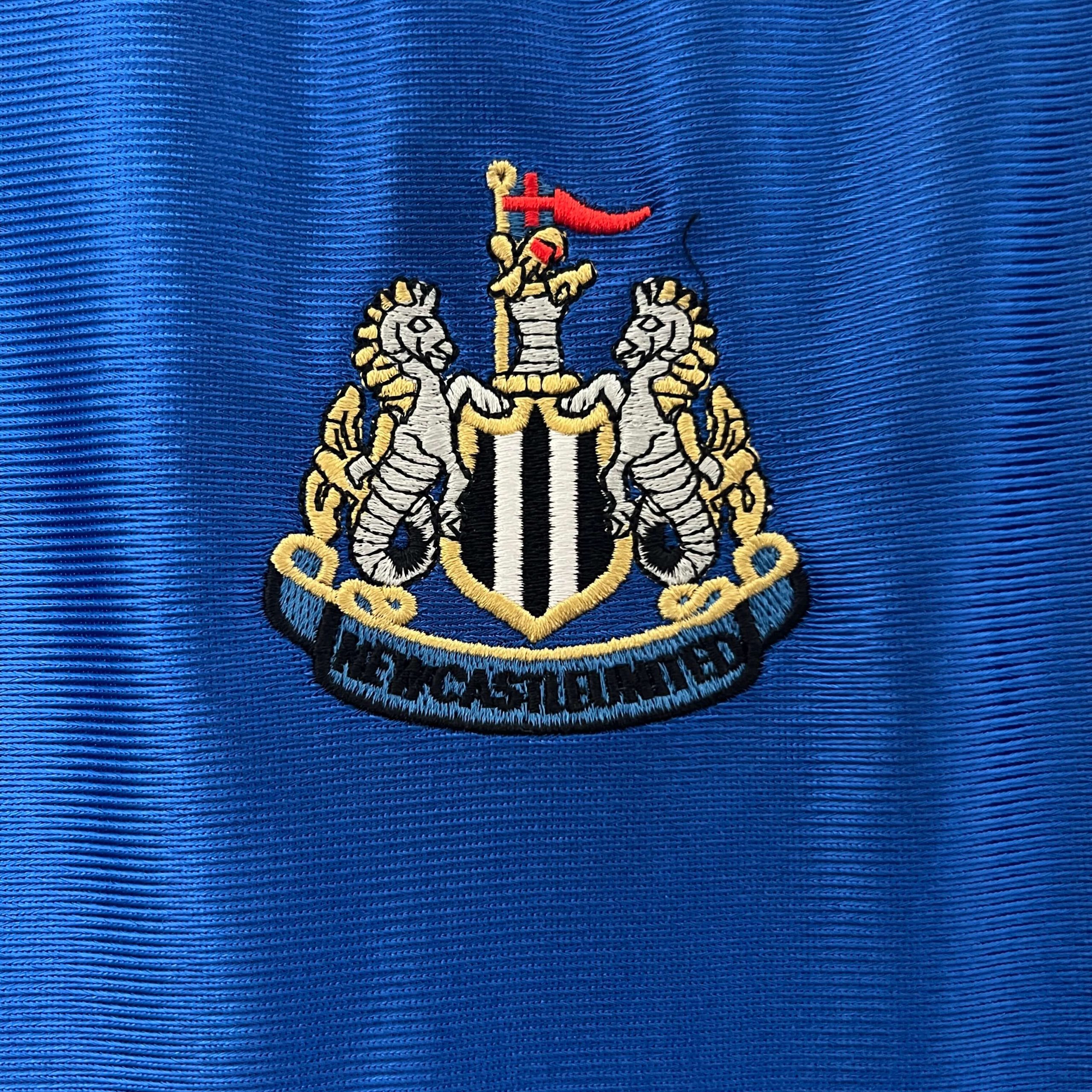 Newcastle 1998 Home - Imagen 2