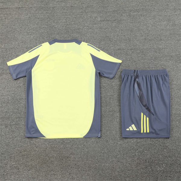 Ajax 2024-2025 Entrenamiento - Imagen 3