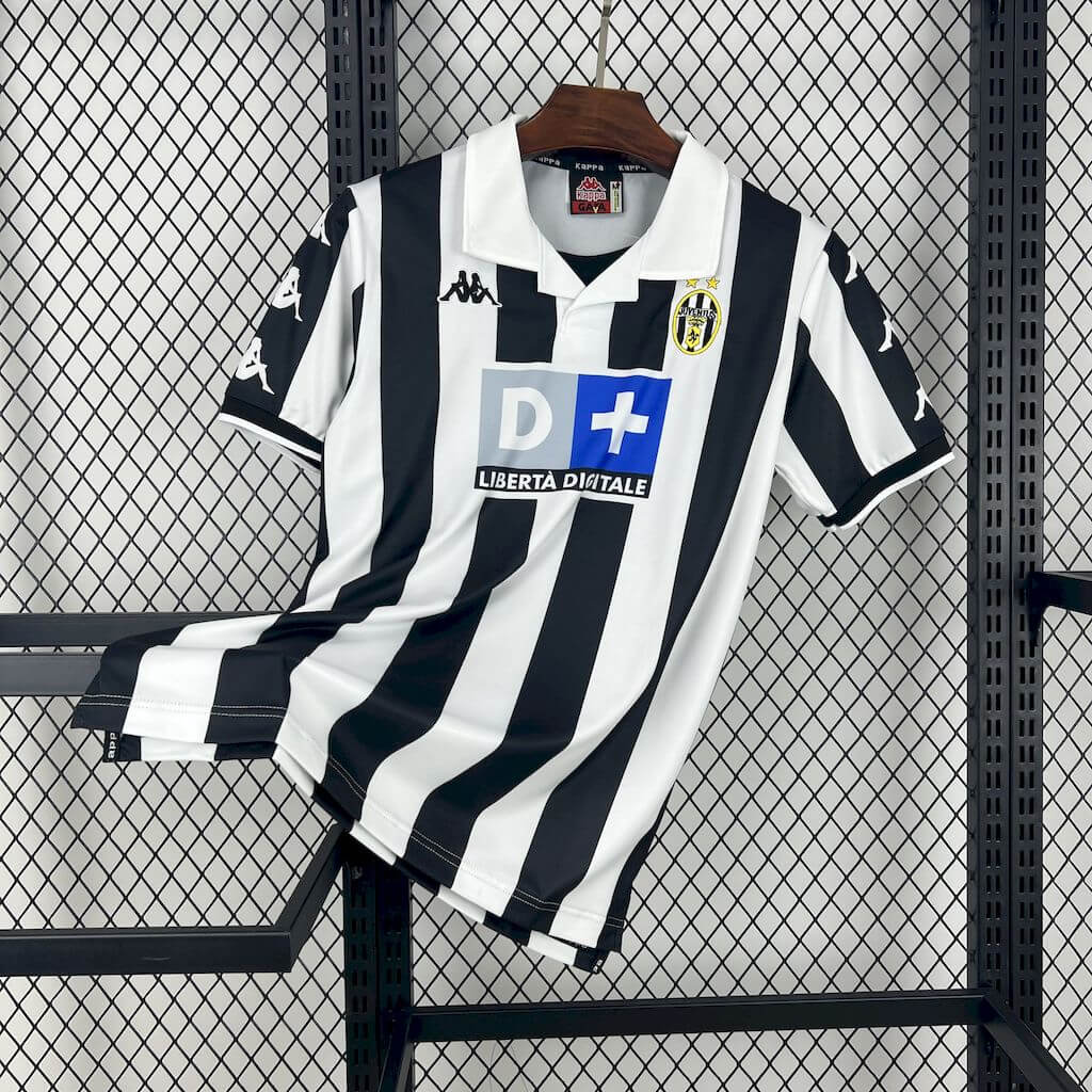Juventus 1999 Home