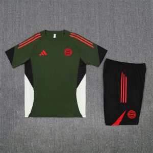 Bayern de Múnich 2025-2026 Entrenamiento