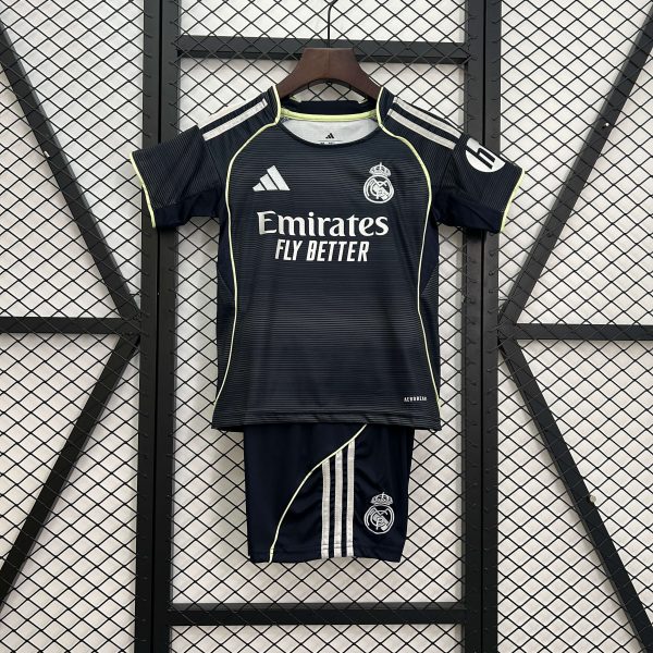 Real Madrid 2025-2026 Visitante Niño