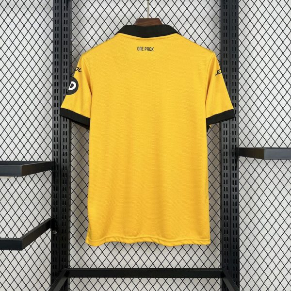Wolverhampton  2025-2026 Home - Imagen 3