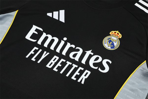 Real Madrid 2025-2026 Entrenamiento - Imagen 2