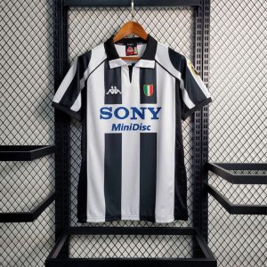 Juventus 1997 Home