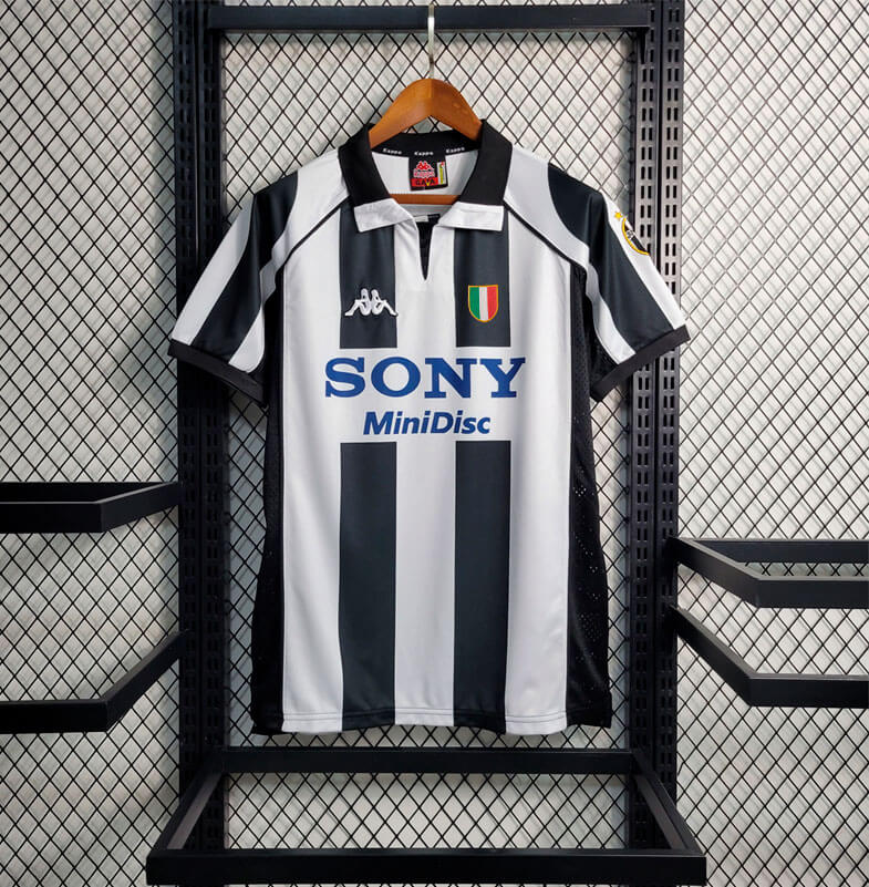 Juventus 1997 Home