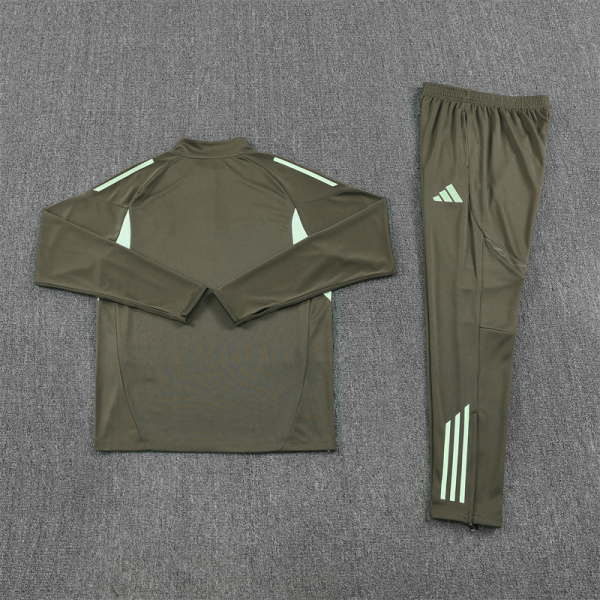 Real Madrid 2025-2026 Chándal Entrenamiento - Imagen 3