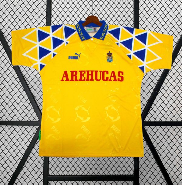 Las Palmas 1995 Home