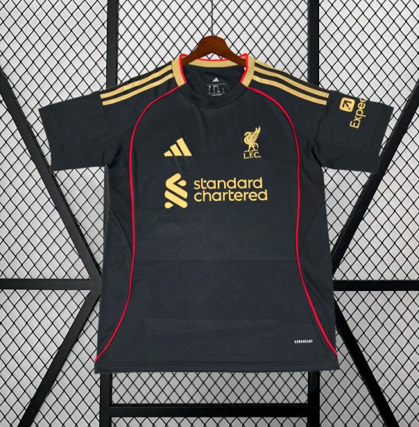 Liverpool 2025-2026 Alternativa