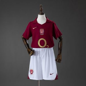 Arsenal 2005/2006 Home Niño
