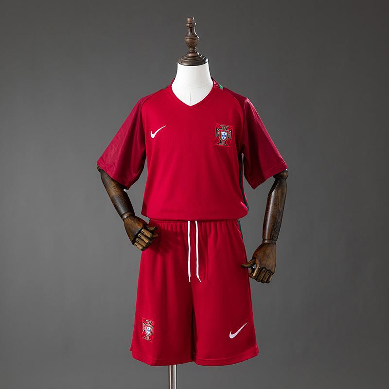 Portugal 2016/2017 Home Niño