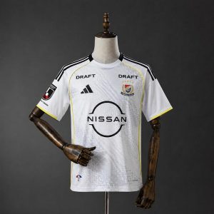 Yokohama 2026/2027 Visitante