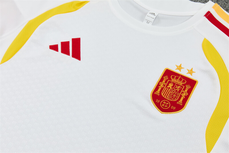 España 2026-2027 Entrenamiento - Imagen 2